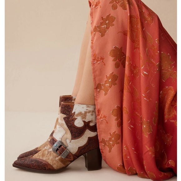 Leather booties with hand tooled detailing, hair-on and belted accent, new, Myra - Picture 2 of 16
